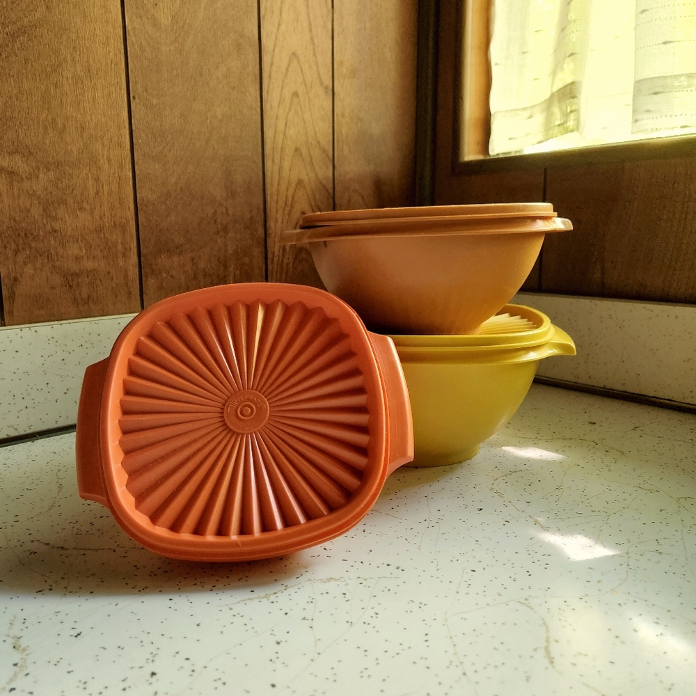 Vintage Servalier Tupperware Set